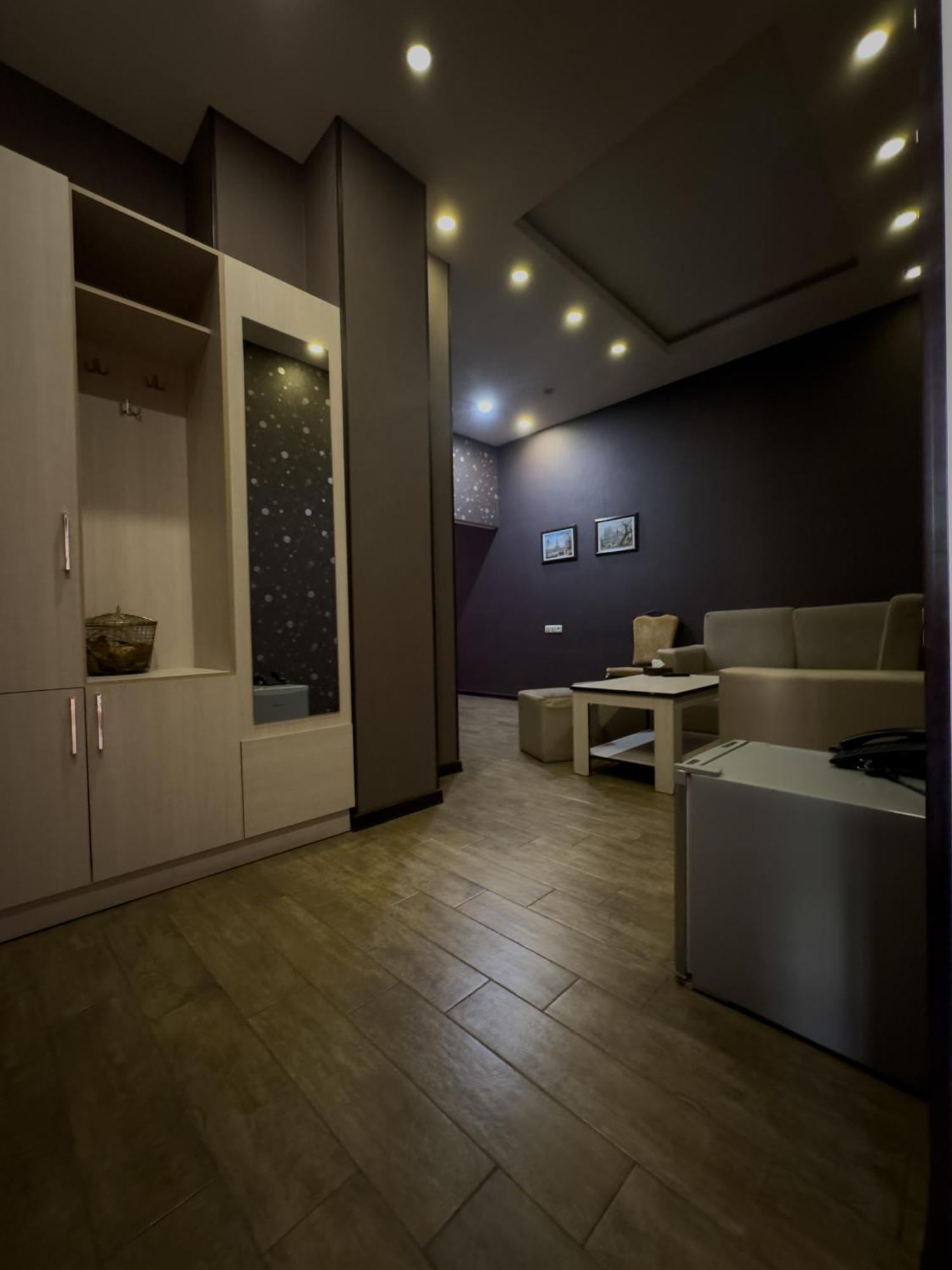 Eridana Hotel Jerevan Eksteriør bilde